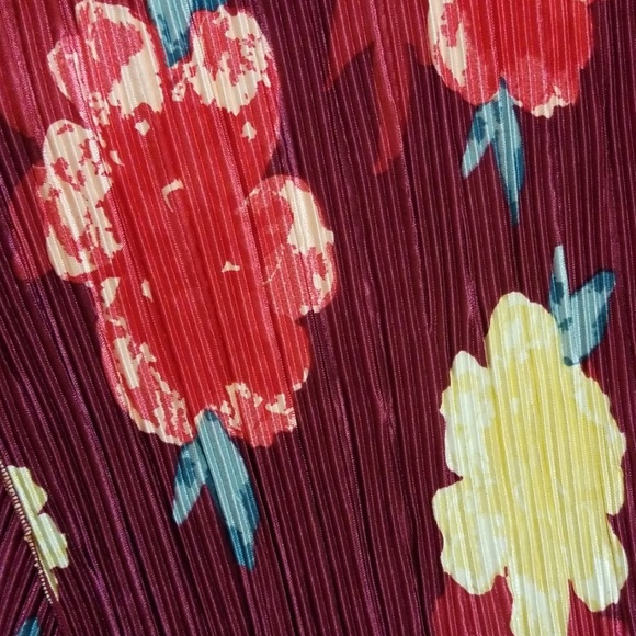 Lularoe Shirley - Picture 3 of 3